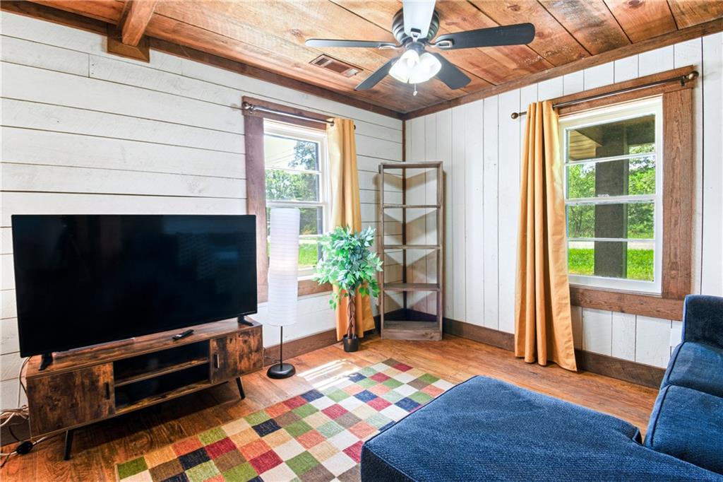 1535 Blue Ridge Drive Blue Ridge, GA 30513 - Photo 13 of 37