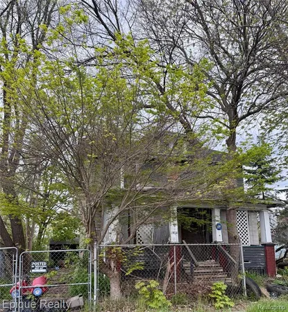 $10,500 | 2105 Arlington Avenue, Flint, MI 48506