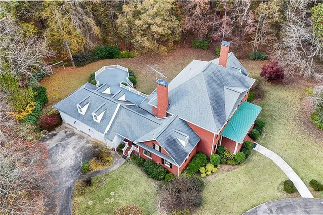 $2,200,000 | 8467 Hearn Road, Chattahoochee Hills, GA 30268