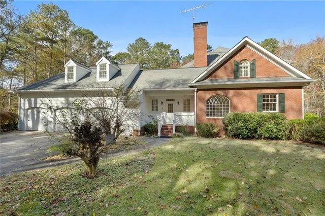 $2,200,000 | 8467 Hearn Road, Chattahoochee Hills, GA 30268