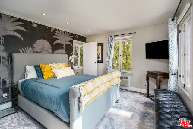 $5,200 | 2066 Glencoe Way, Los Angeles, CA 90068