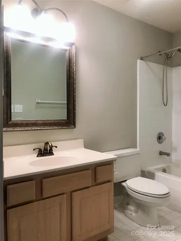 $1,750 | 1329 Torrence Circle, Davidson, NC 28036