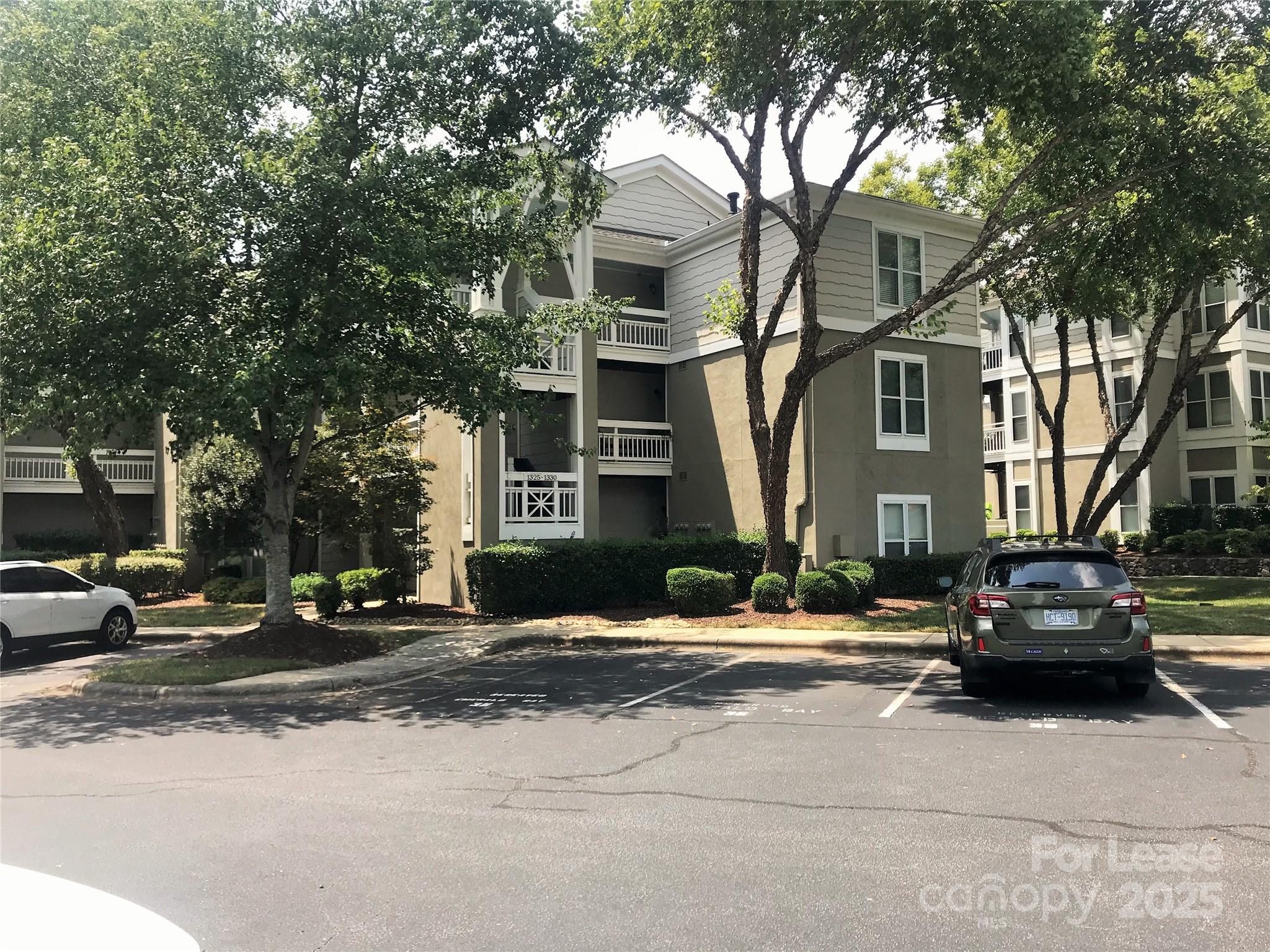 1329 Torrence Circle Davidson, NC 28036 - Photo 2 of 15