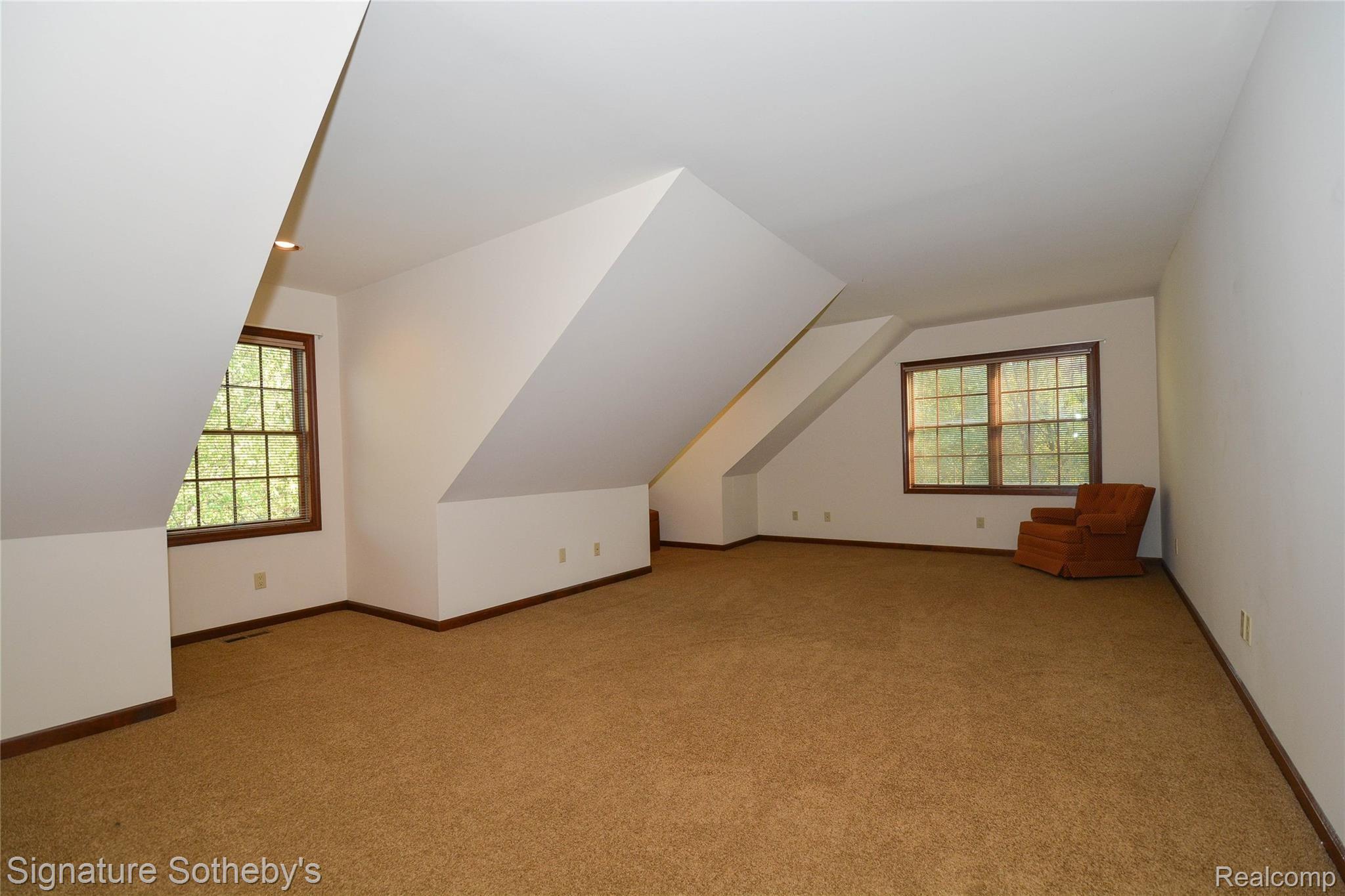 8463 Hartland Road Fenton, MI 48430 - Photo 24 of 54 DSC_6394.jpg