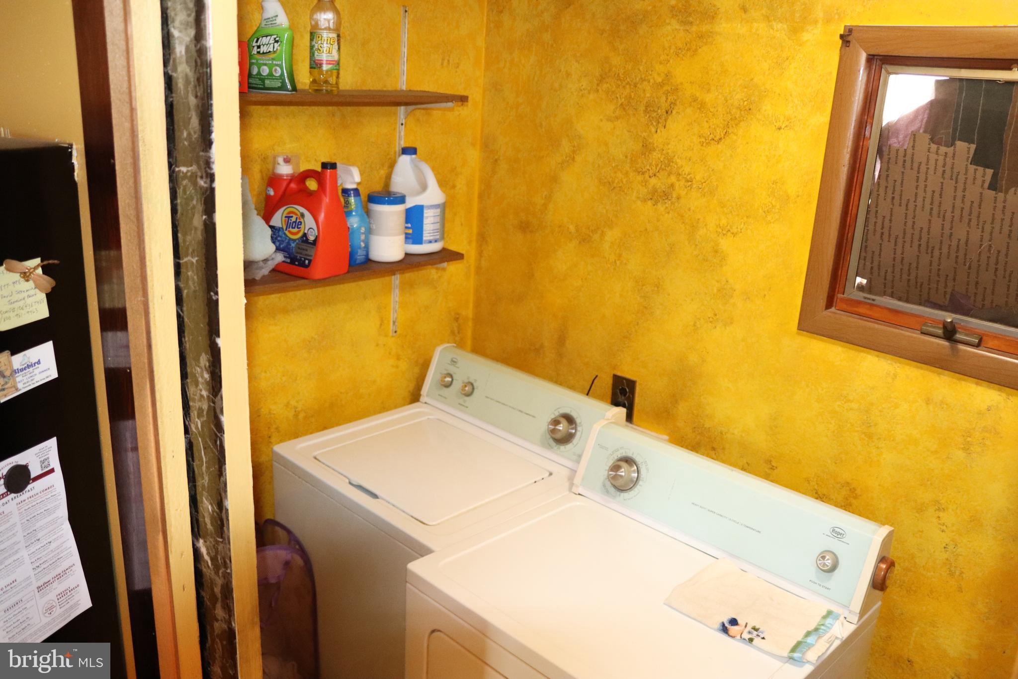 200 Union Street Salem, NJ 08079 - Photo 15 of 26 a utility room with dryer and washer