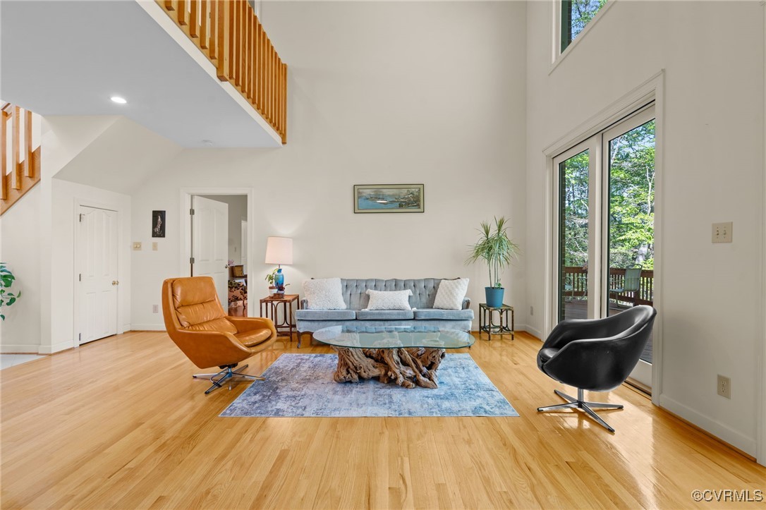 108 Conies Run Williamsburg, VA 23185 - Photo 18 of 50 a living room with furniture and a table