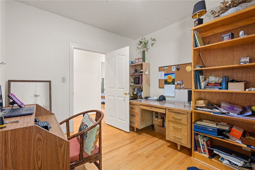 108 Conies Run Williamsburg, VA 23185 - Photo 24 of 50 a open kitchen with stainless steel appliances granite countertop a stove and a sink with cabinets