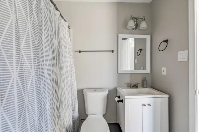 $1,550 | 1740 Timber Ridge Road, Unit 136, Austin, TX 78741