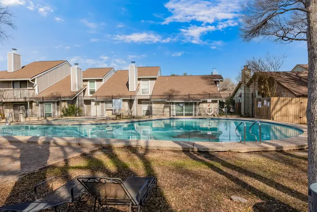 $1,550 | 1740 Timber Ridge Road, Unit 136, Austin, TX 78741