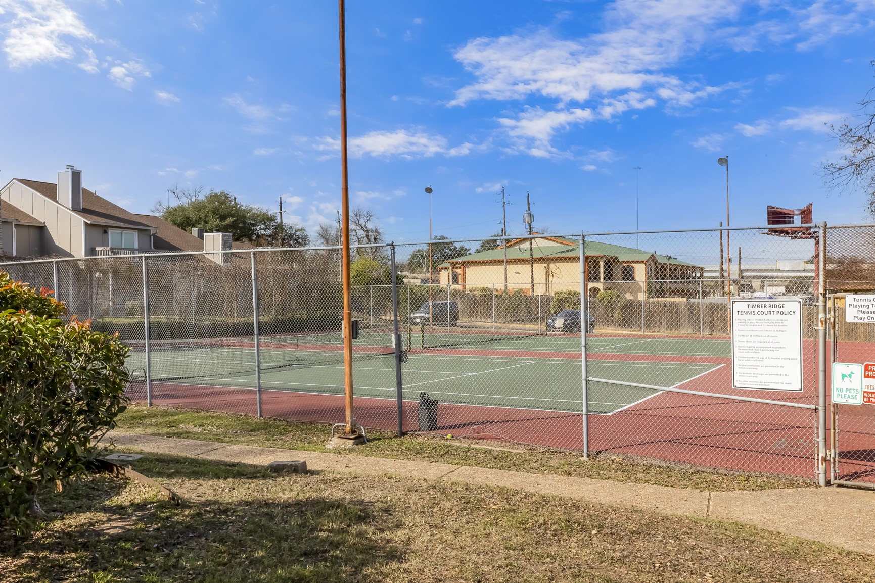 1740 Timber Ridge Road, Unit 136 Austin, TX 78741 - Photo 30 of 32 a view of a entertaining space