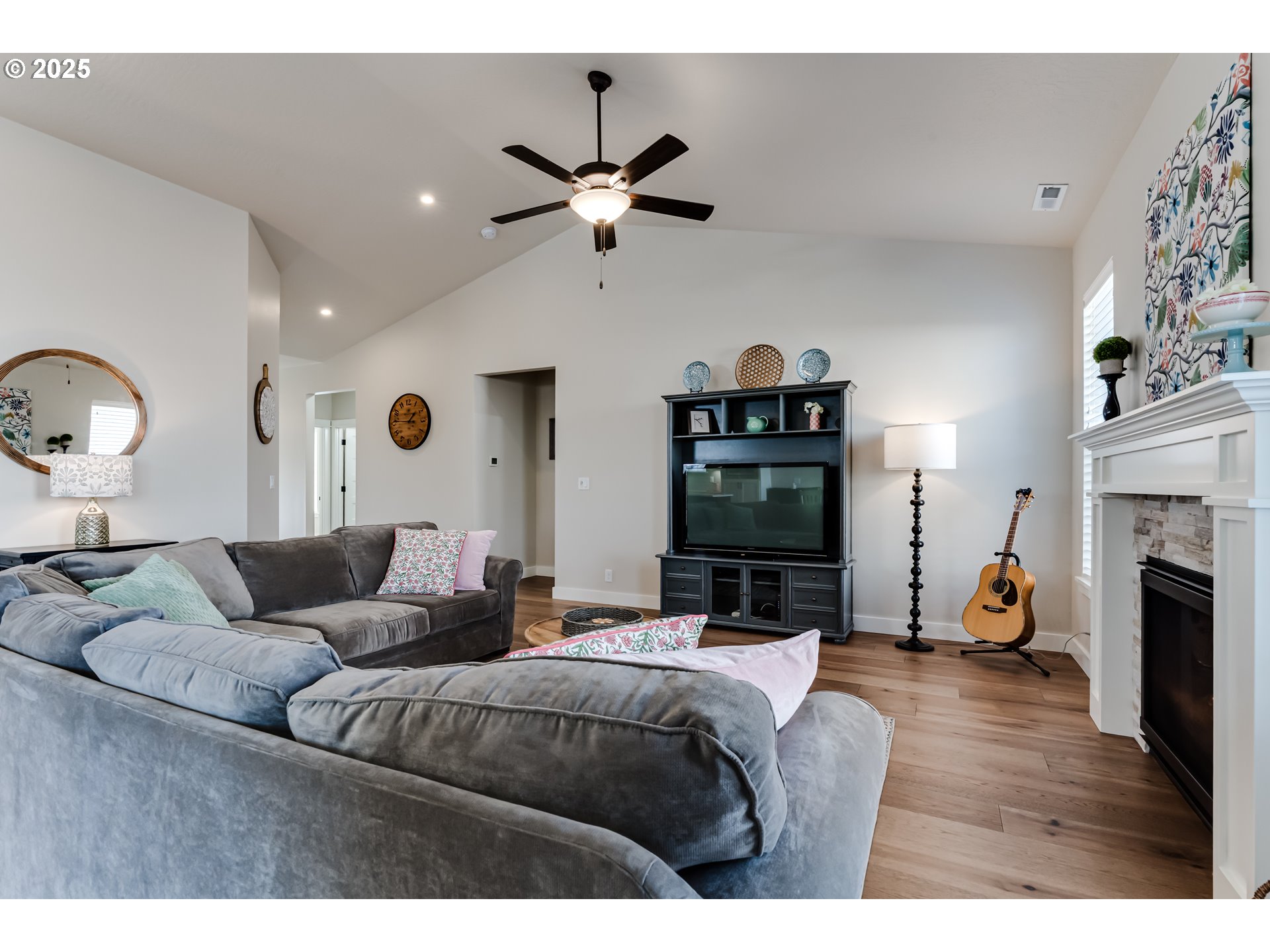 3266 Mountain Crk Lane Springfield, OR 97478 - Photo 10 of 42 a living room with furniture and a fireplace