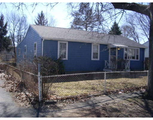 8 Arnold Road Peabody, MA 01960 - Photo 1 of 3 a backyard of a house