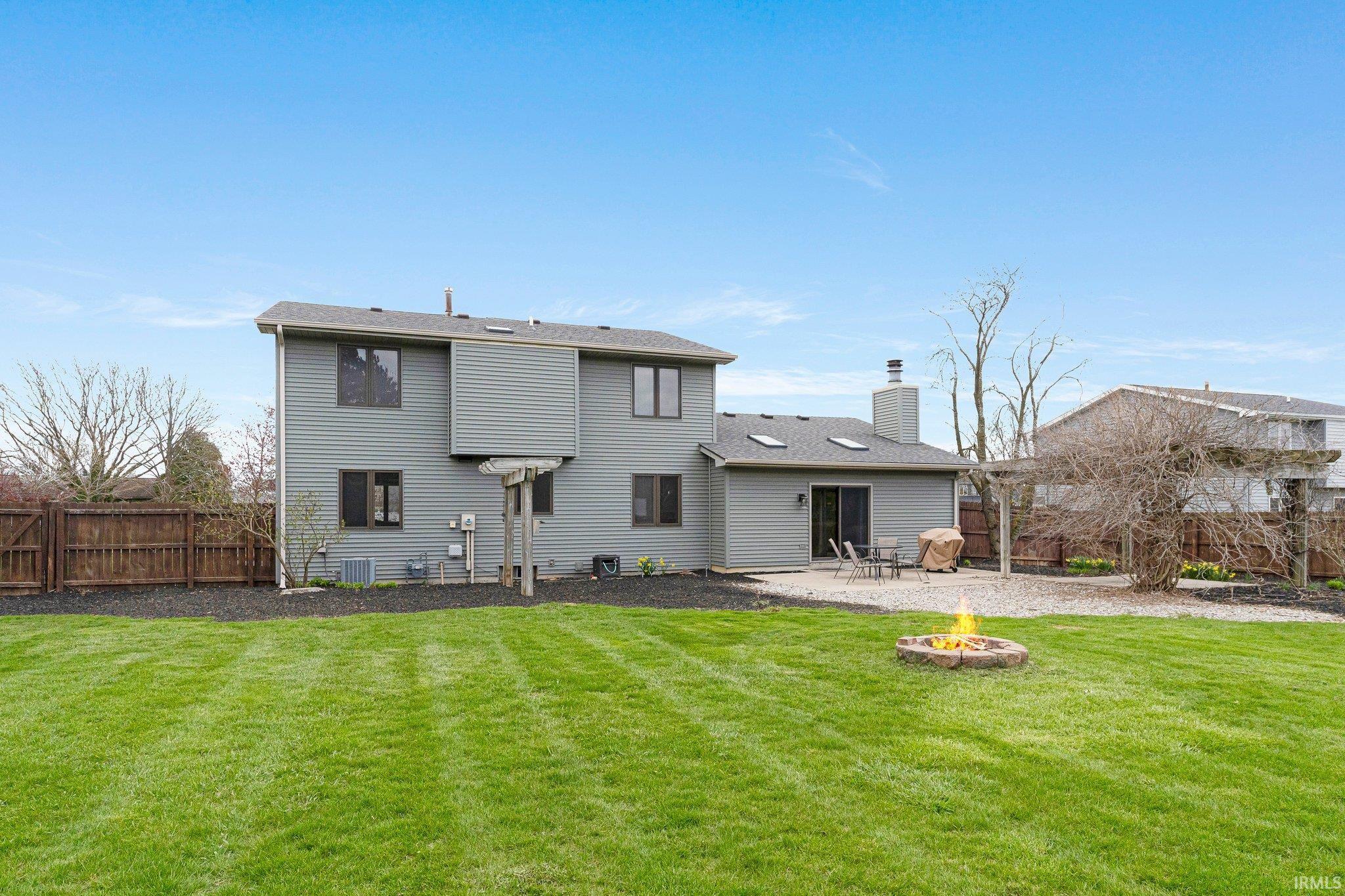 1214 Timberlake Trail Fort Wayne, IN 46804 - Photo 2 of 36