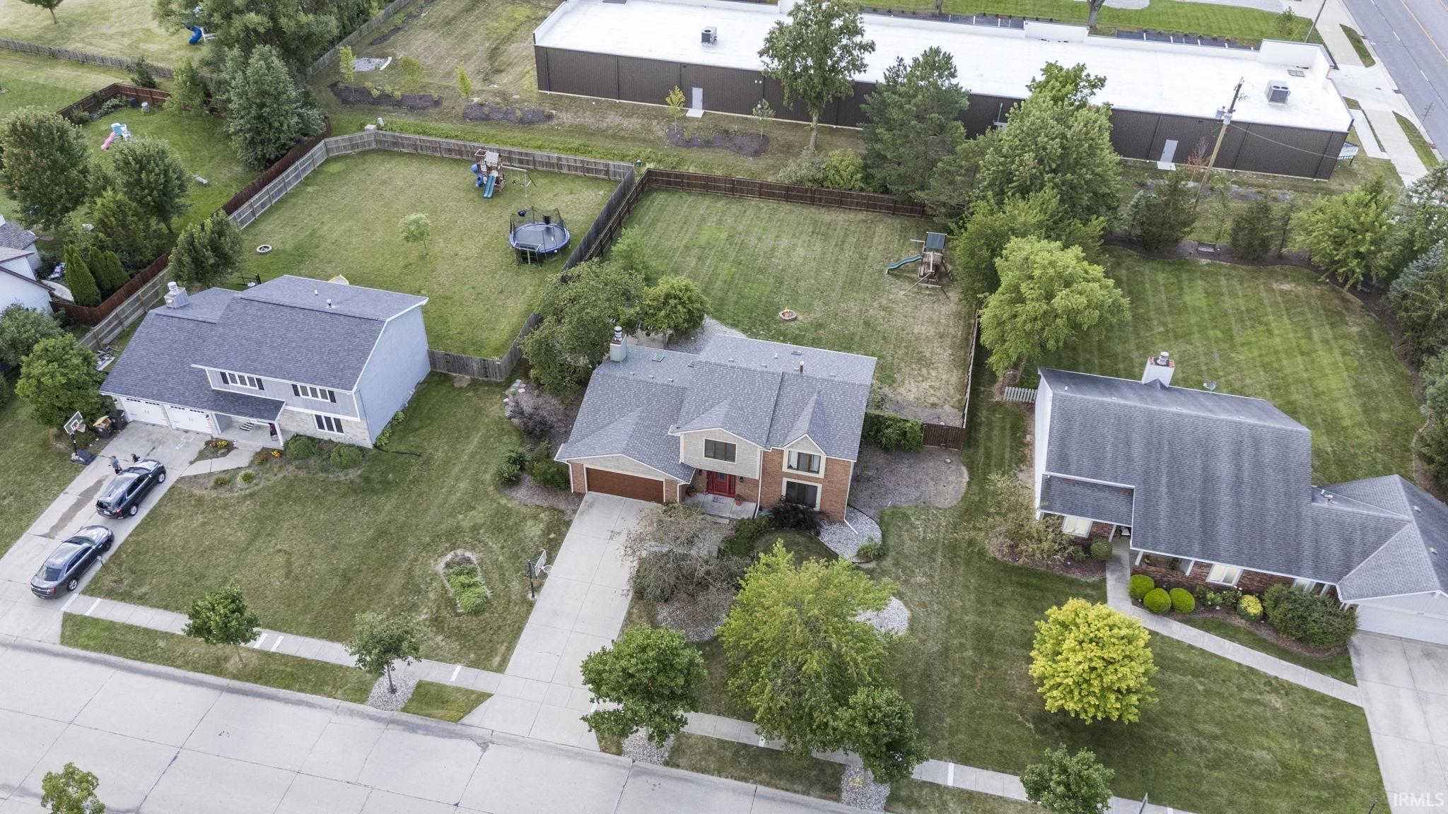 1214 Timberlake Trail Fort Wayne, IN 46804 - Photo 3 of 36