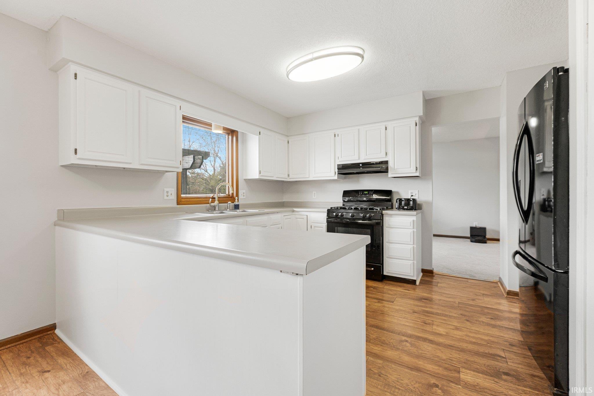 1214 Timberlake Trail Fort Wayne, IN 46804 - Photo 8 of 36