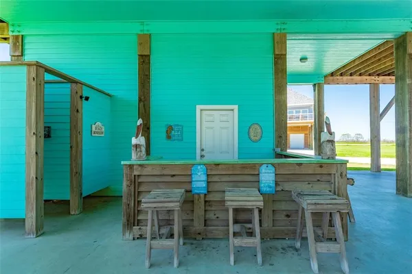 $3,000 | 987 Surf Crystal Beach, Crystal Beach, TX 77650