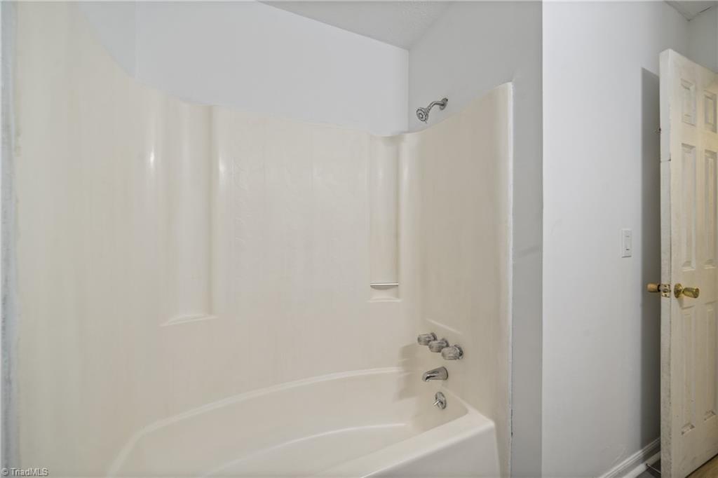 9241 Sahabi Road Kernersville, NC 27284 - Photo 18 of 25 Bathroom