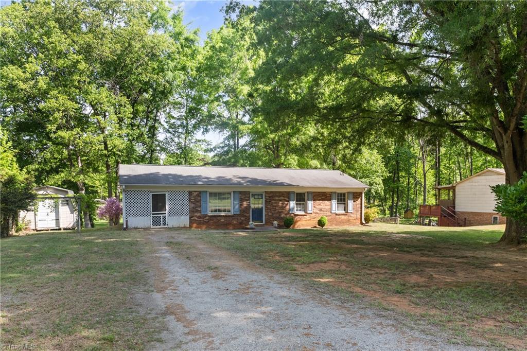9241 Sahabi Road Kernersville, NC 27284 - Photo 2 of 25