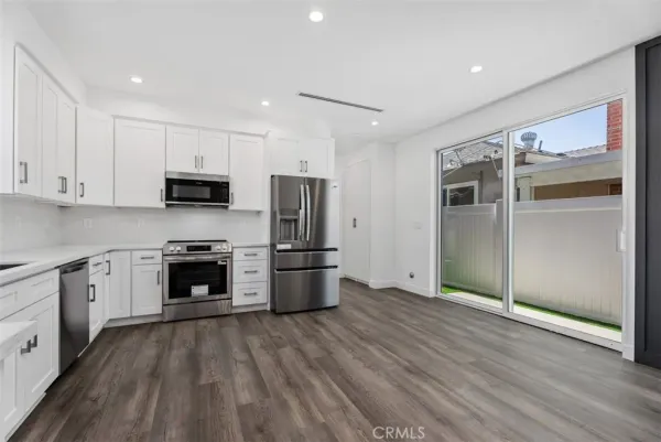 $3,950 | 1325 West Ash Avenue, Unit B, Fullerton, CA 92833