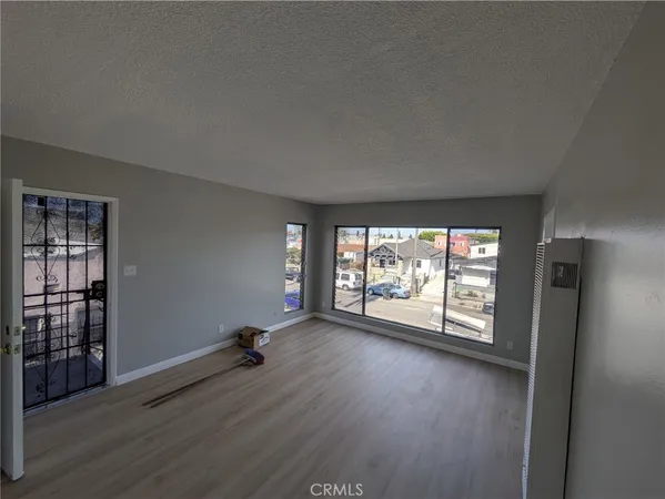 $2,150 | 5847 Denver Avenue, Los Angeles, CA 90044