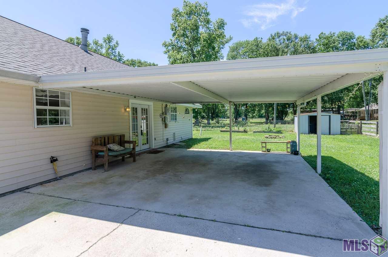 17130 Charlie Brown Road Prairieville, LA 70769 - Photo 23 of 29 Carport/Patiio