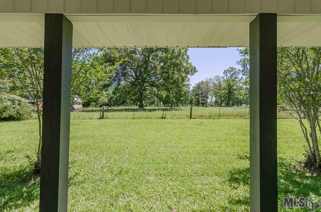 17130 Charlie Brown Road Prairieville, LA 70769 - Photo 24 of 29 Front Porch View