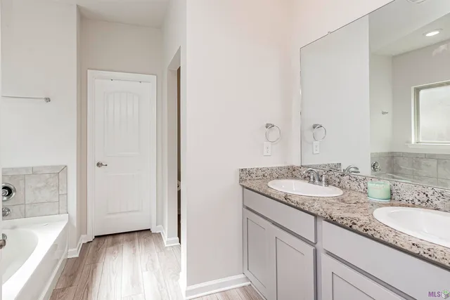 $290,000 | 5645 Oak Trace Drive, St. Gabriel, LA 70776