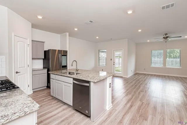 $290,000 | 5645 Oak Trace Drive, St. Gabriel, LA 70776