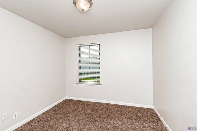 $290,000 | 5645 Oak Trace Drive, St. Gabriel, LA 70776