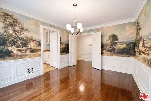 $5,000 | 214 South Spalding Drive, Beverly Hills, CA 90212