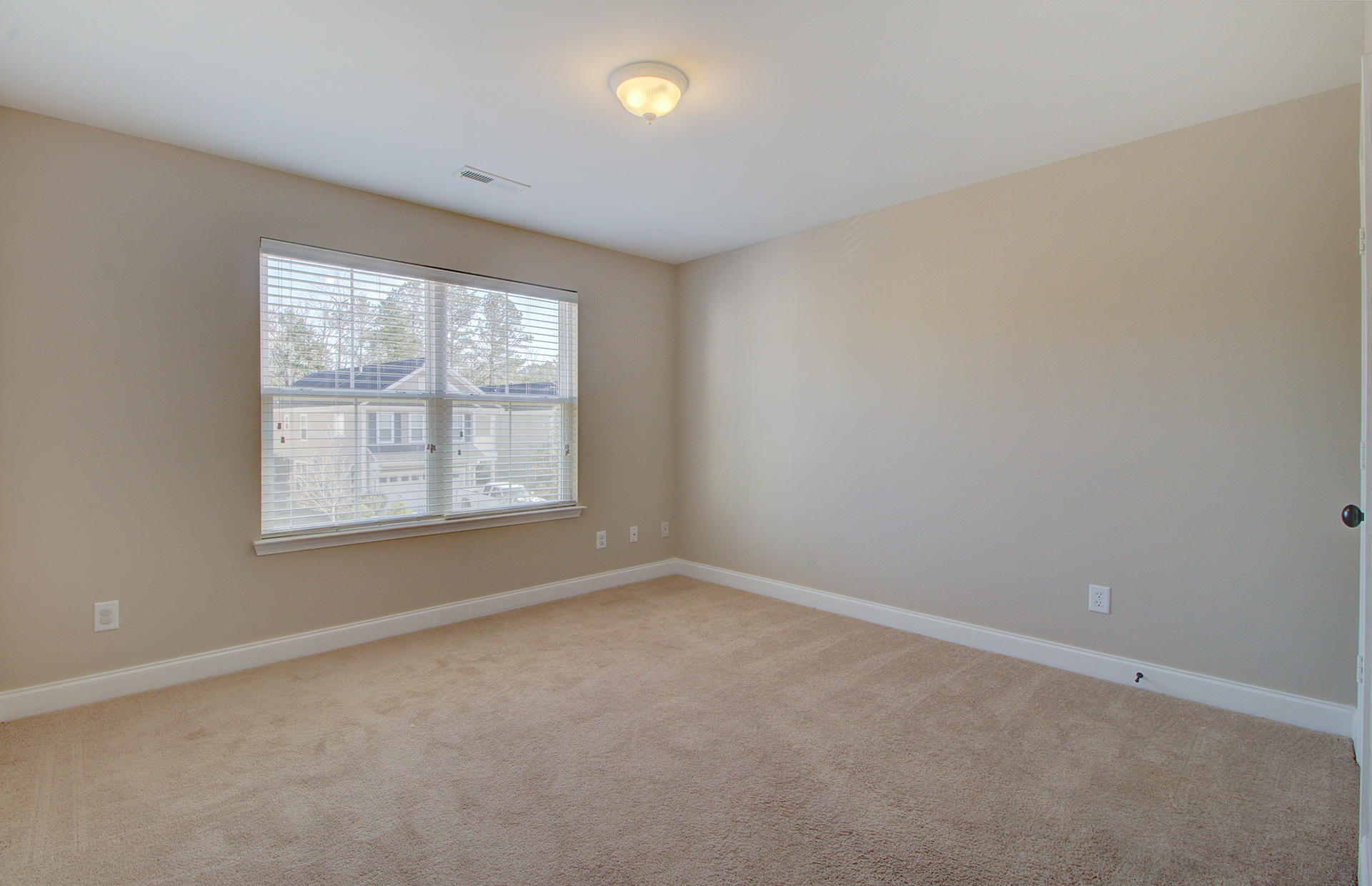 122 Instructor Court Ladson, SC 29456 - Photo 17 of 33 17
