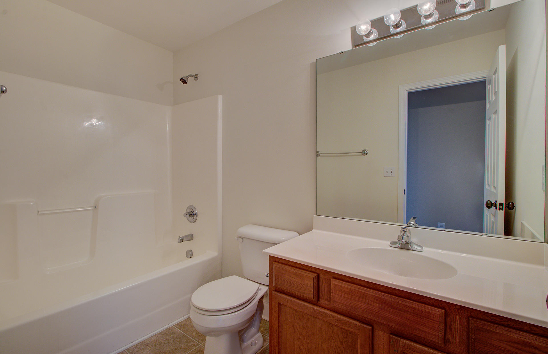 122 Instructor Court Ladson, SC 29456 - Photo 19 of 33 19