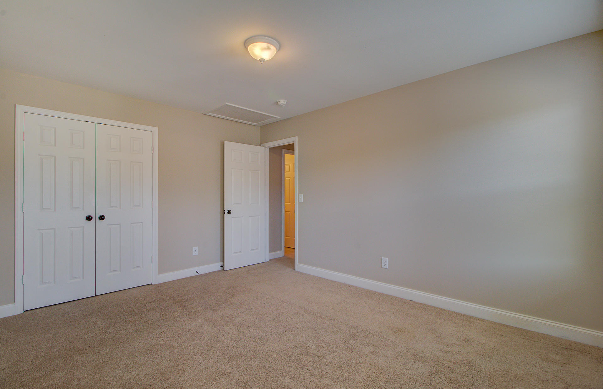 122 Instructor Court Ladson, SC 29456 - Photo 21 of 33 21