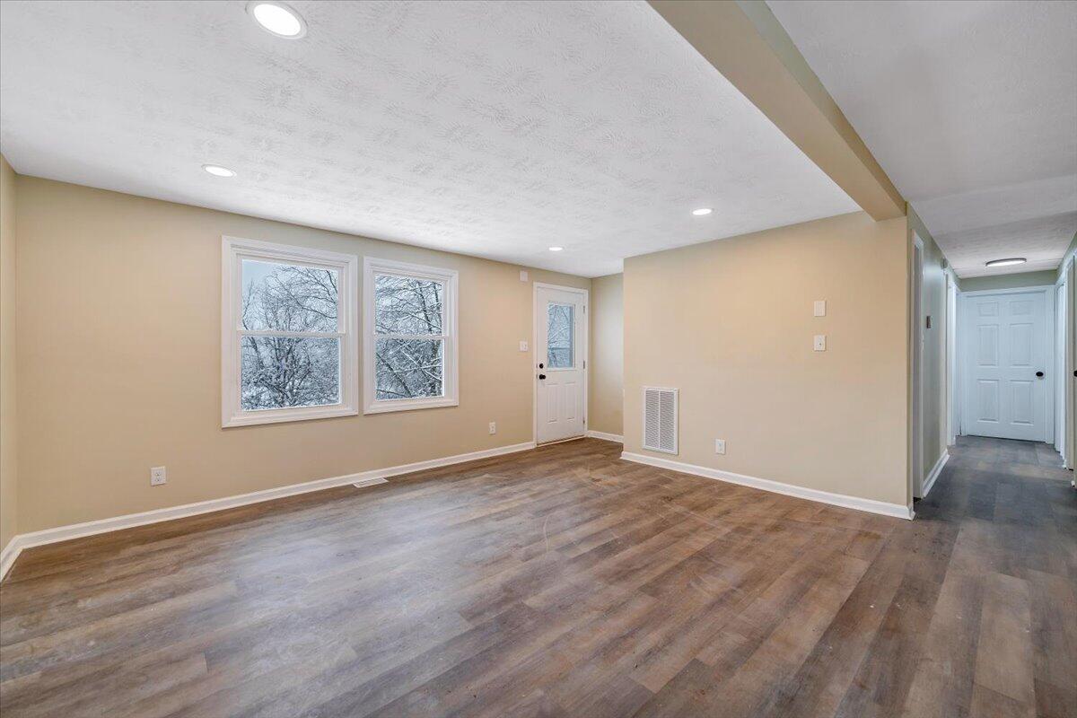 1281 Little Timber Ridge Buchanan, VA 24066 - Photo 7 of 40 07-MIB02182