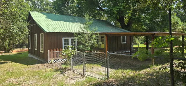 $1,150 | 2266 Young Road, Livingston, TX 77351