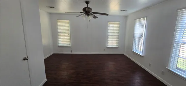 $1,150 | 2266 Young Road, Livingston, TX 77351