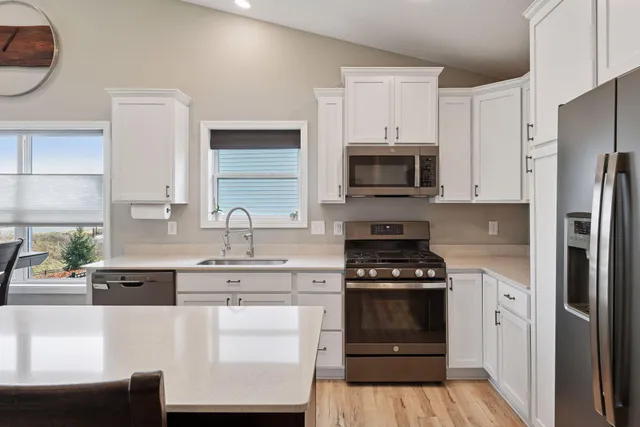 $474,927 | 1340 Chestnut Circle, Carver, MN 55315