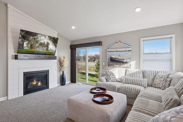 $474,927 | 1340 Chestnut Circle, Carver, MN 55315