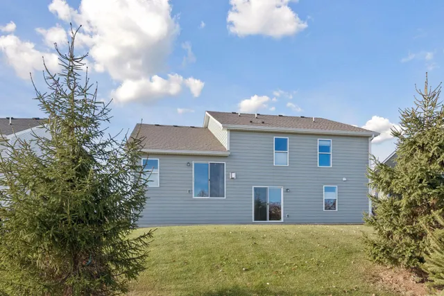 $474,927 | 1340 Chestnut Circle, Carver, MN 55315