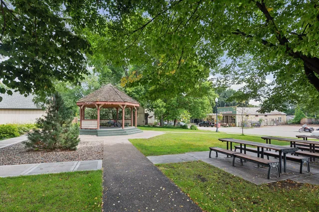 $474,927 | 1340 Chestnut Circle, Carver, MN 55315