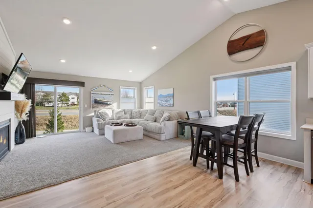 $474,927 | 1340 Chestnut Circle, Carver, MN 55315