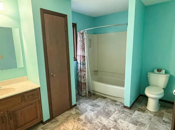 $774,000 | N8751 Highway 53, Holland, WI 54636