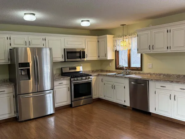 $774,000 | N8751 Highway 53, Holland, WI 54636