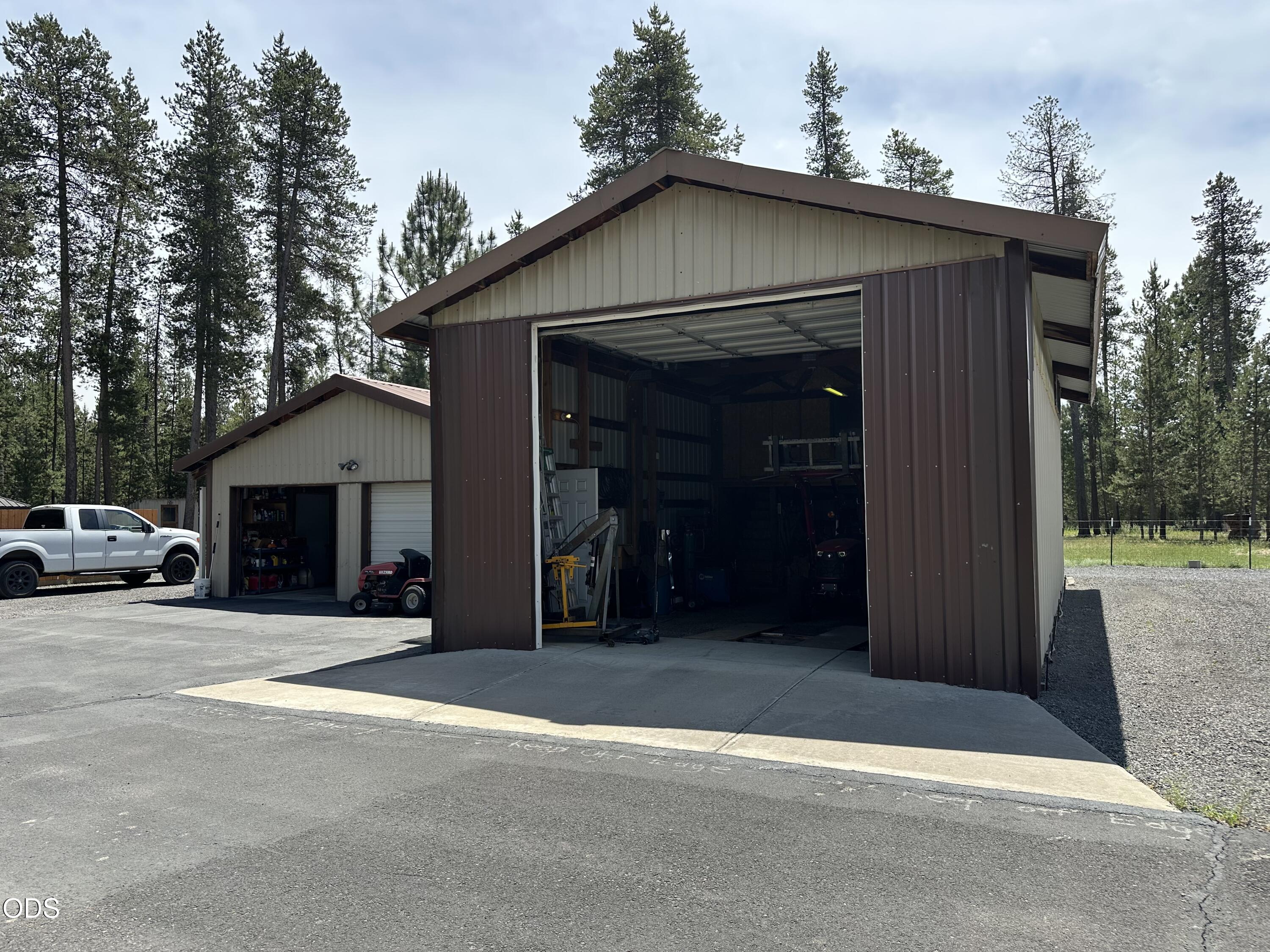 15531 Federal Road La Pine, OR 97739 - Photo 14 of 32