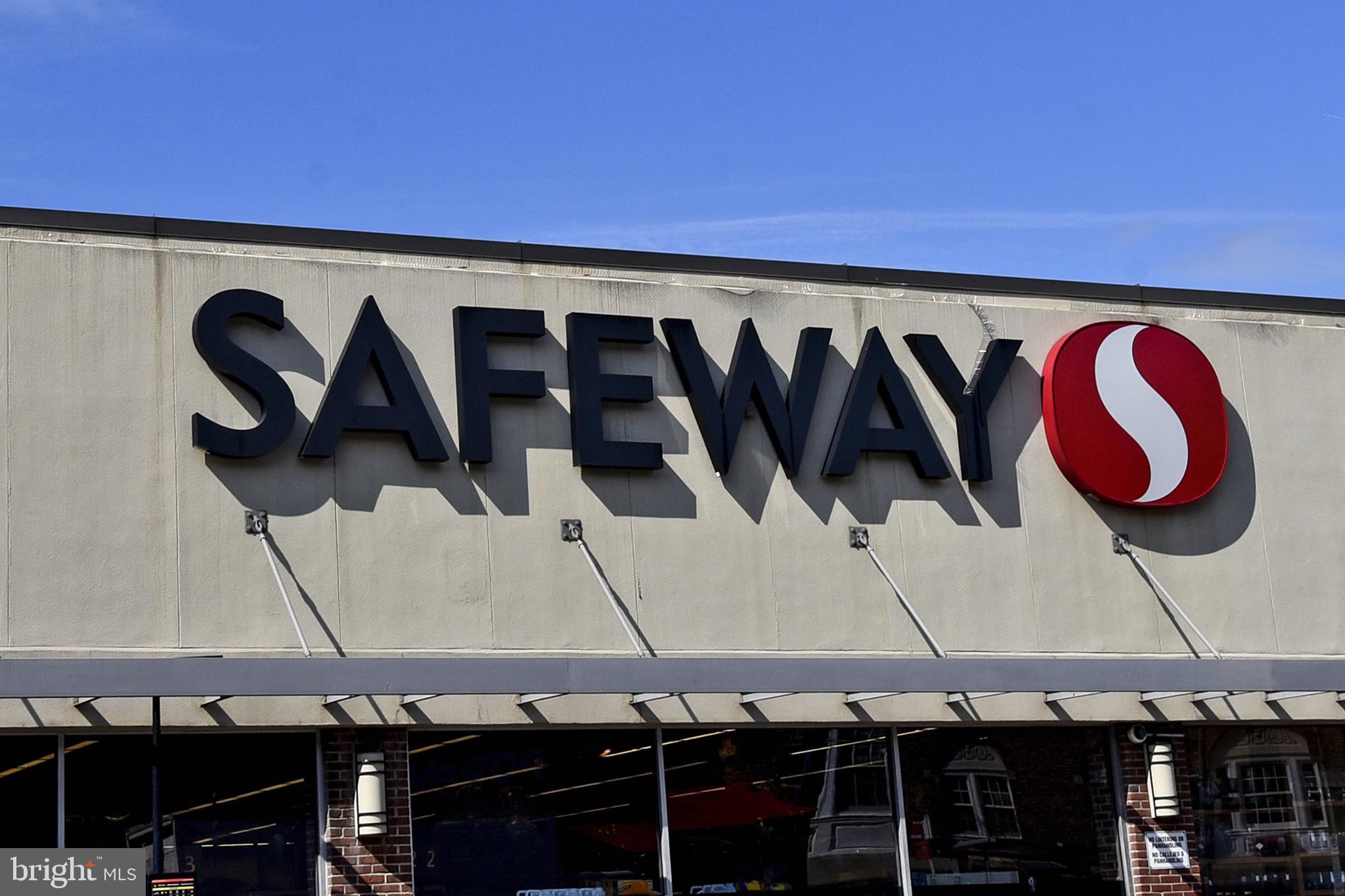 1731 Willard Street Northwest, Unit 105 Washington, DC 20009 - Photo 45 of 52 a close view of kitchen countertops with wooden floor