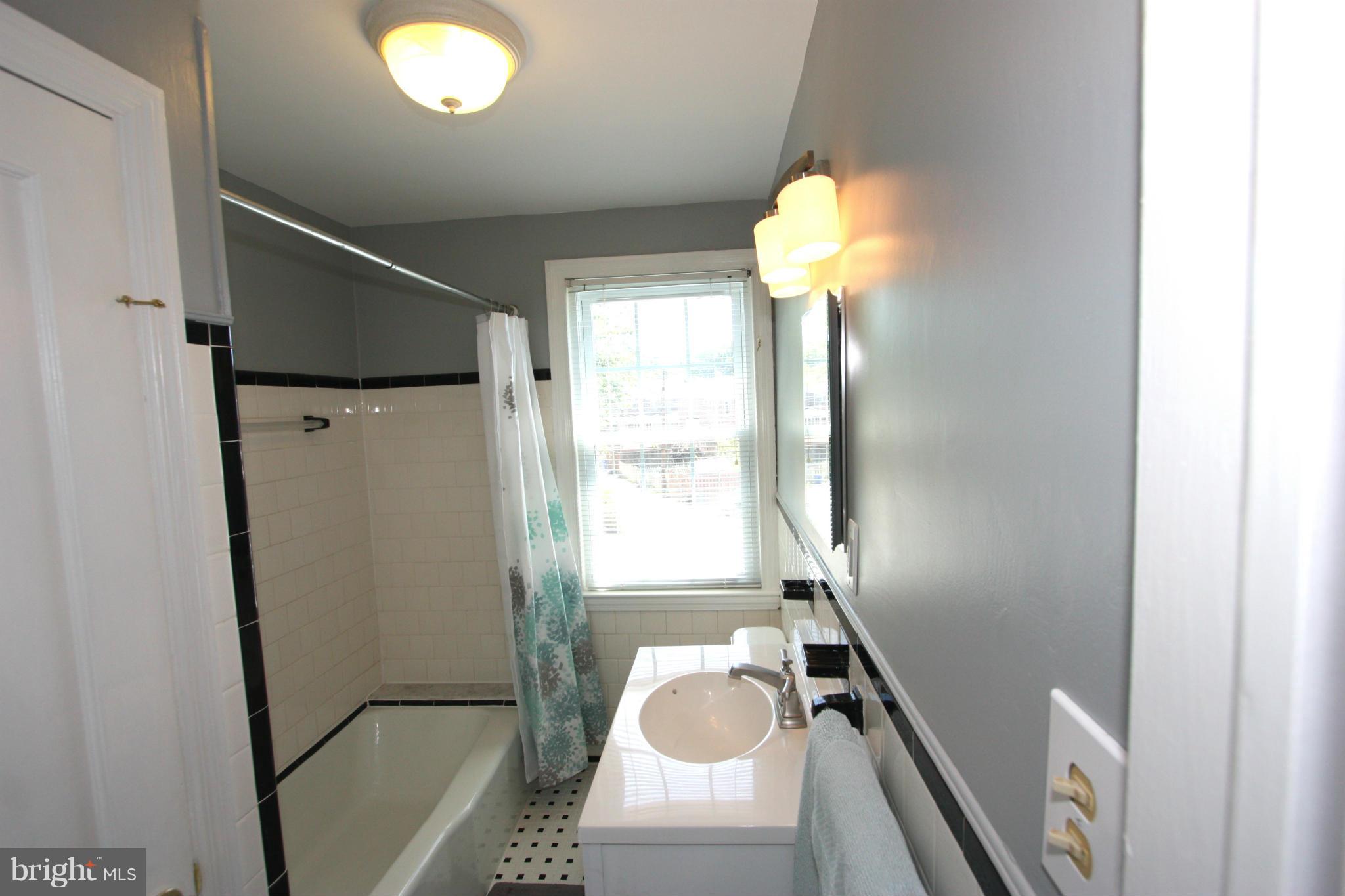 1709 Glen Ridge Road Parkville, MD 21286 - Photo 15 of 30 2ND FLOOR BATH HAS NEW FLOOR, SINK, LIGHTS