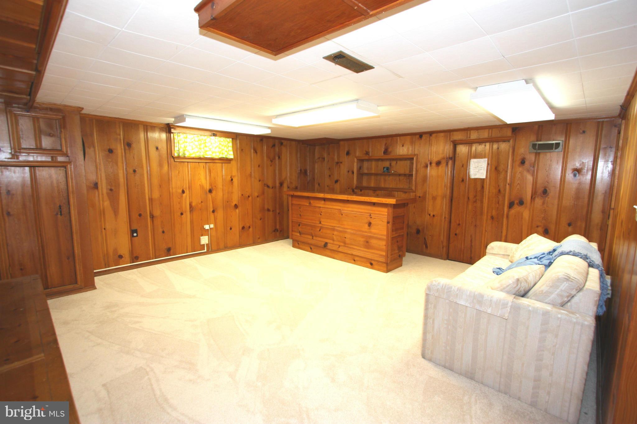 1709 Glen Ridge Road Parkville, MD 21286 - Photo 21 of 30 FAMILY ROOM NEWLY CARPETED IN 2015