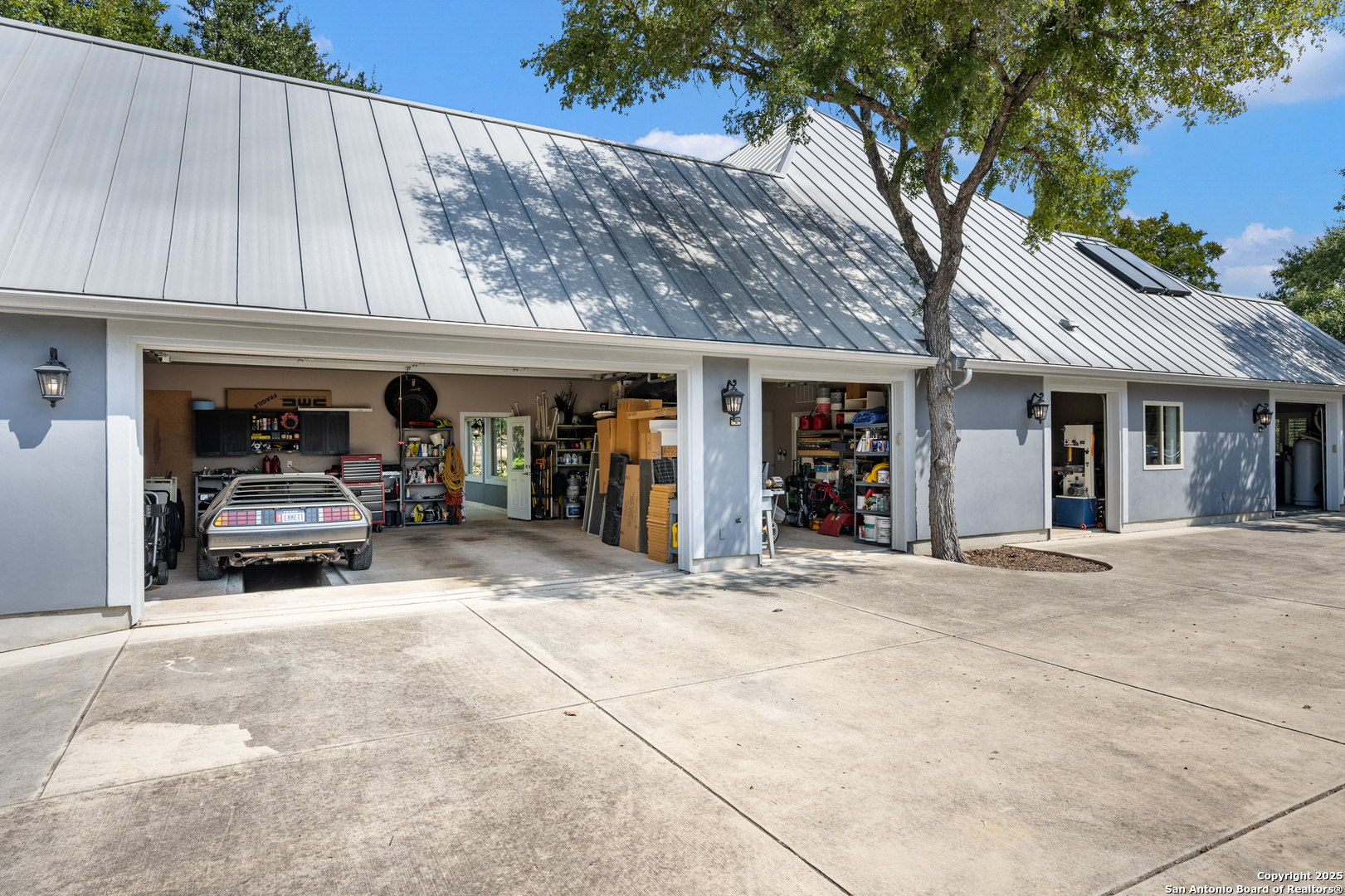 613 Saxet Trail Spring Branch, TX 78070 - Photo 29 of 41 a view of a chairs and tables in patio