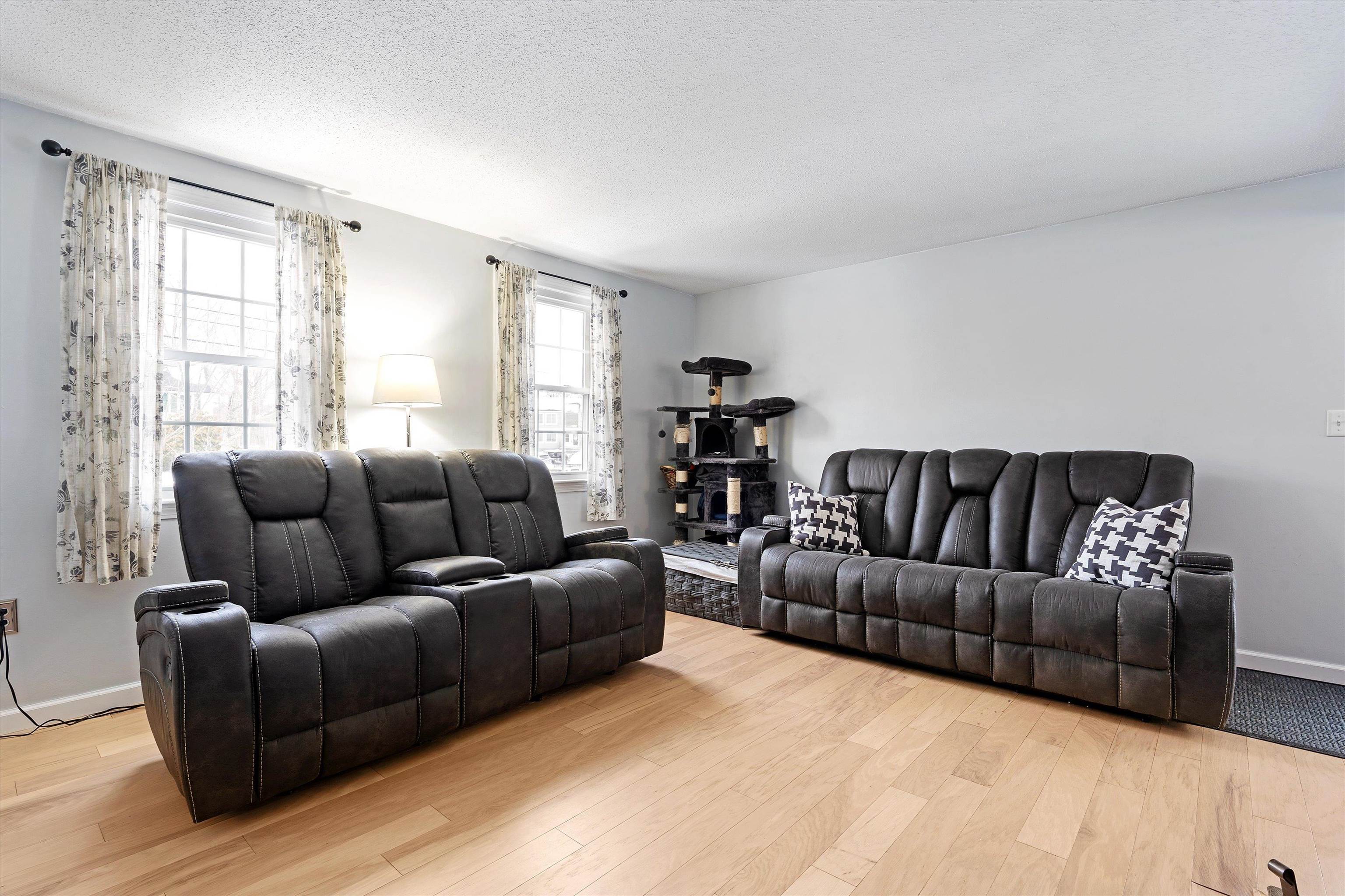 38 Juniper Road, Unit L Derry, NH 03038 - Photo 4 of 37