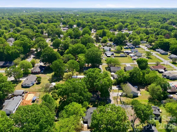 $305,000 | 308 Highland Avenue Southwest, Concord, NC 28027
